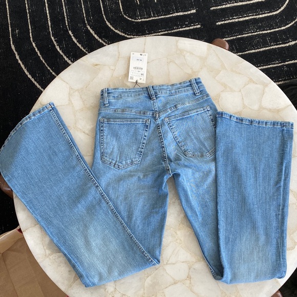 Zara Denim - Zara, Flare fit, high rise, flare leg, full length stretch. Light blue wash.